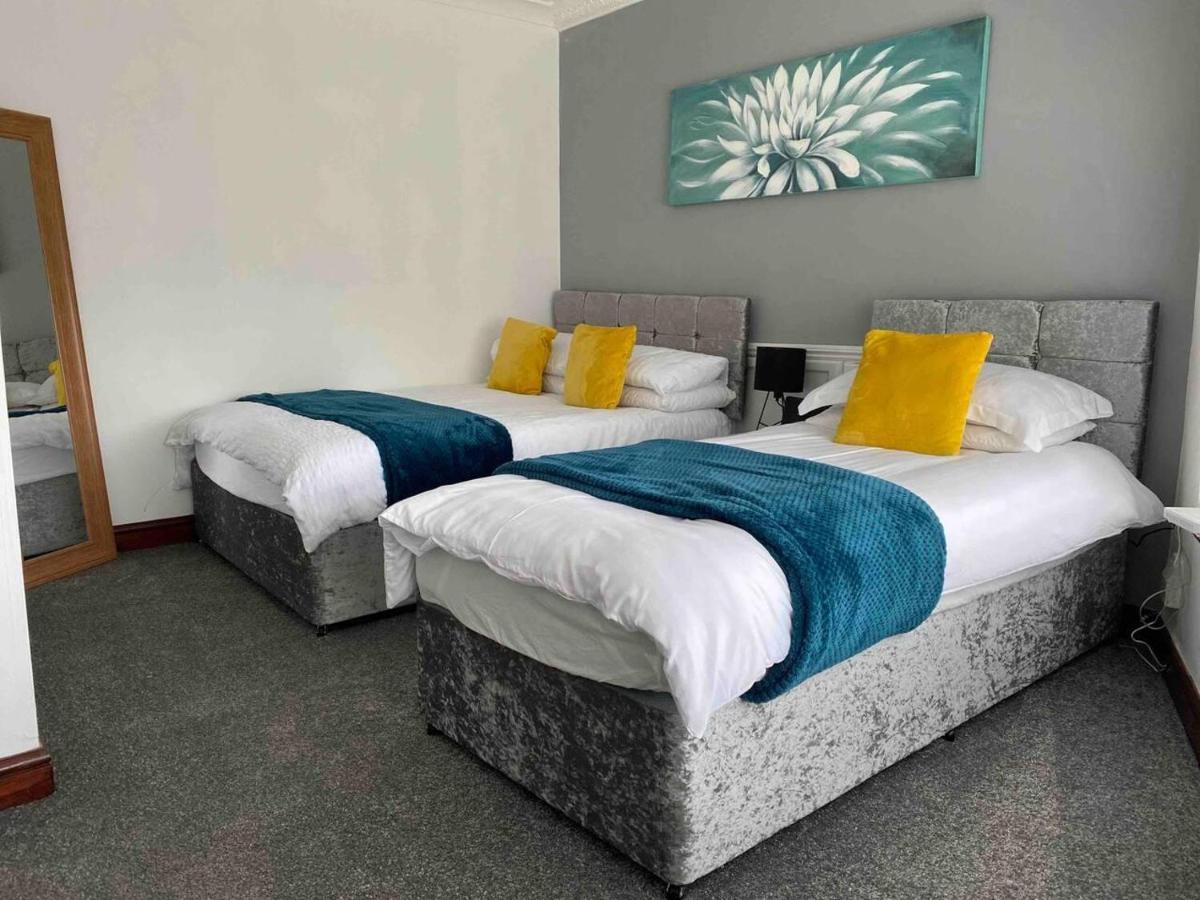 Cosy 2 Bed Flat 1 In - Away From Apartment Swansea